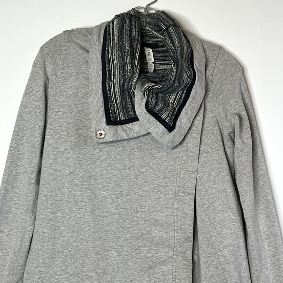 Lululemon Gratitude Wrap Jacket Heathered Grey Womens Size 2 - Picture 3 of 9